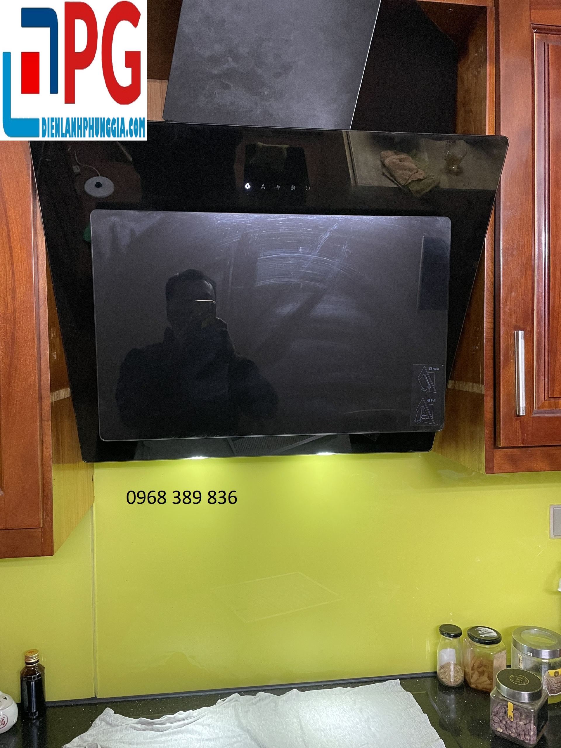 sửa hút mùi Royal City