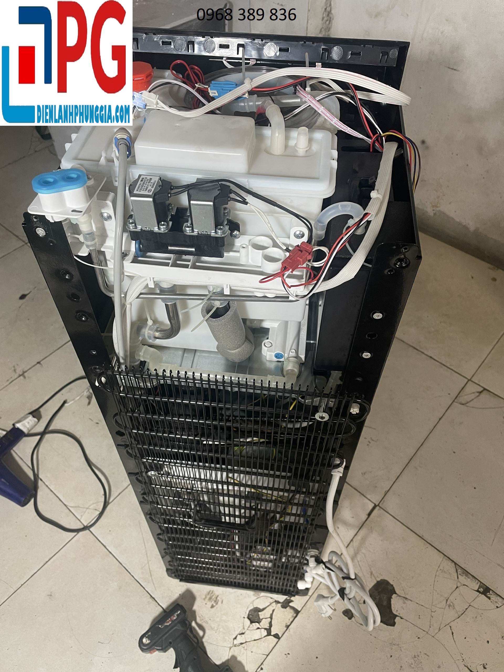 sửa cây nước nóng lạnh KĐT Vinhome Riverside