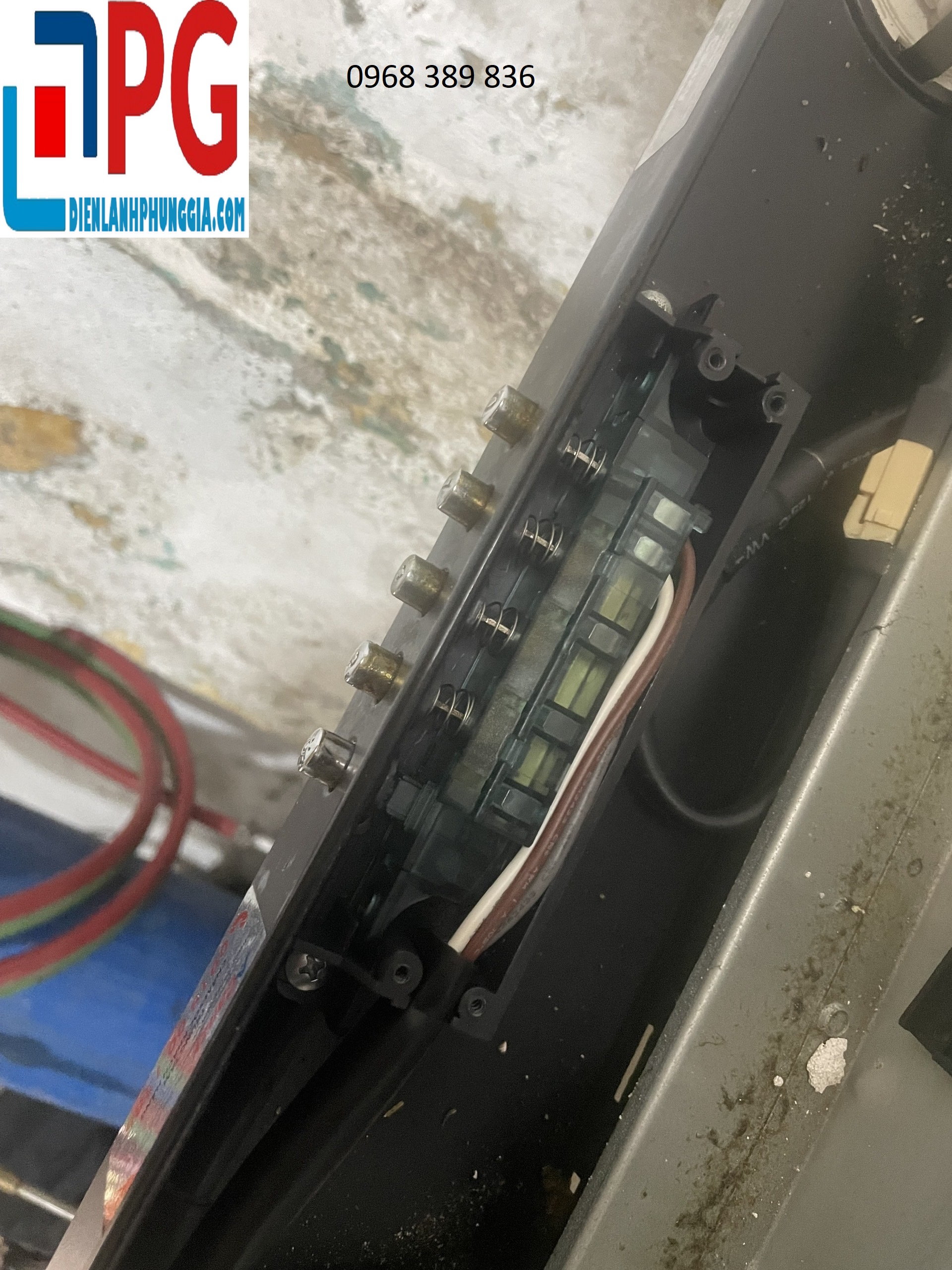 Sửa máy hút mùi bếp tại KĐT Smart City