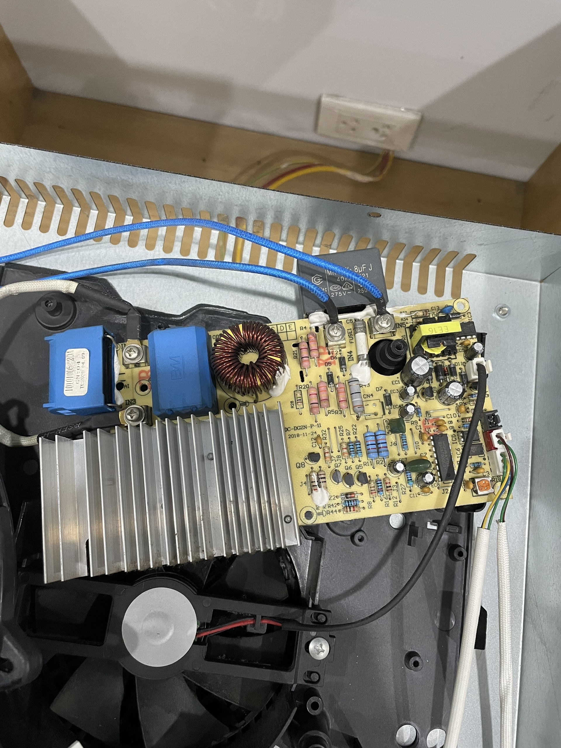 Sửa bếp từ KĐT Times City