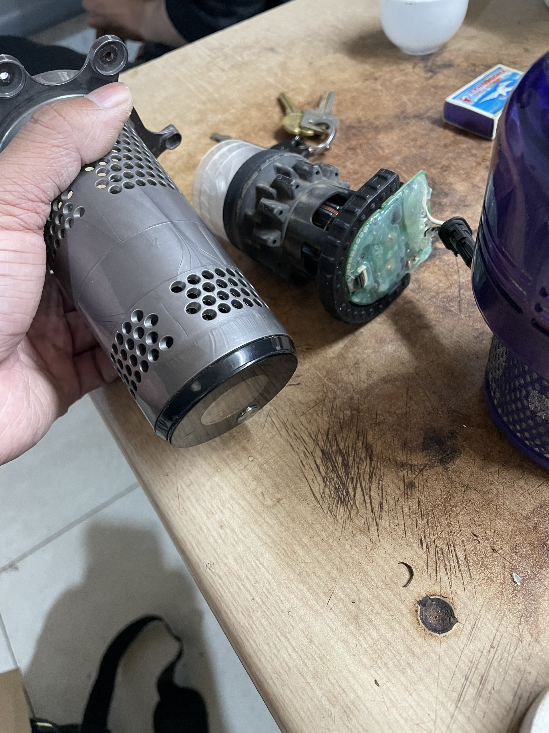 Sửa Máy Hút Bụi Dyson Tại KĐT Định Công