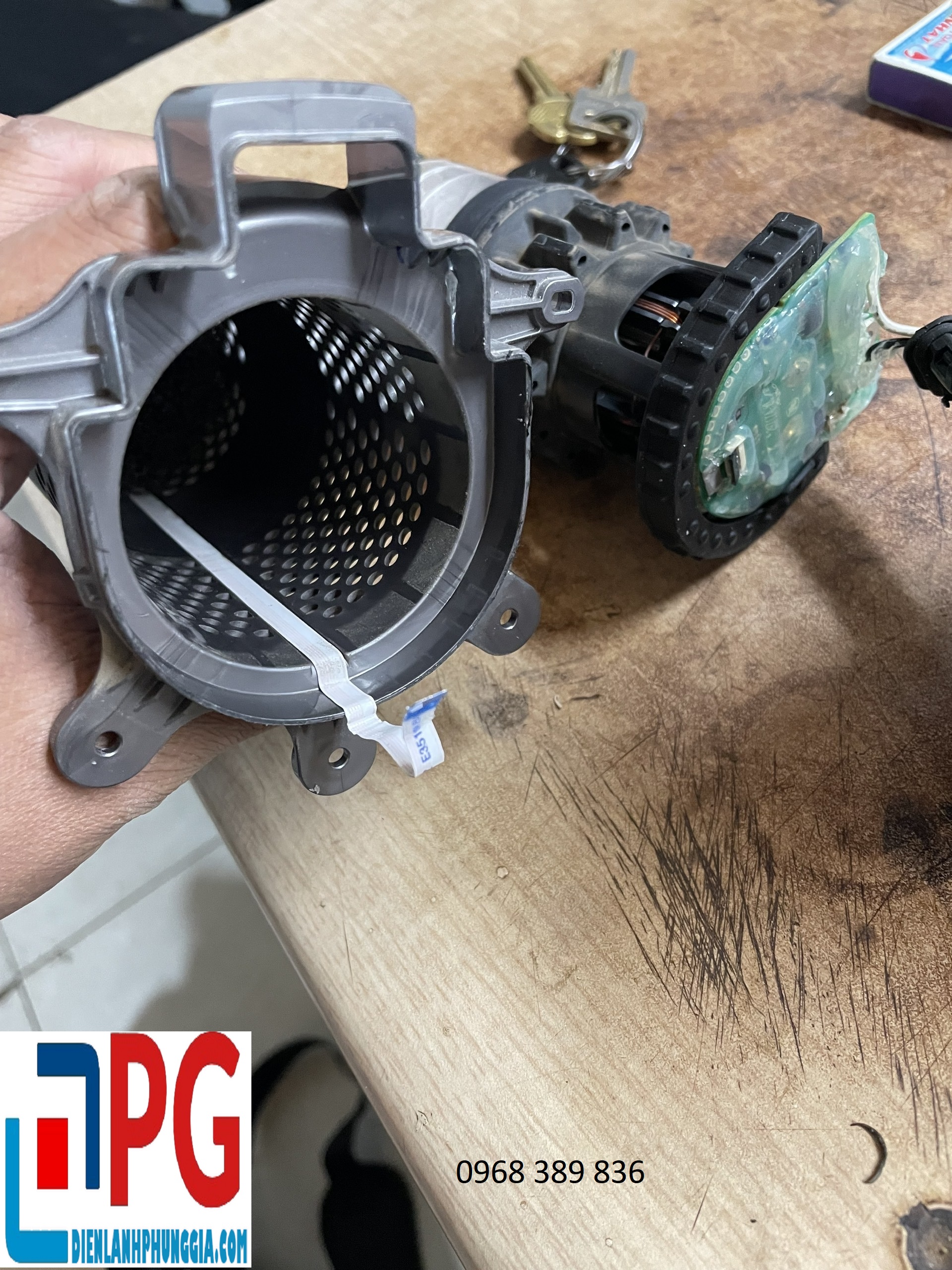 Sửa Máy Hút Bụi Dyson Tại Mỹ Đình