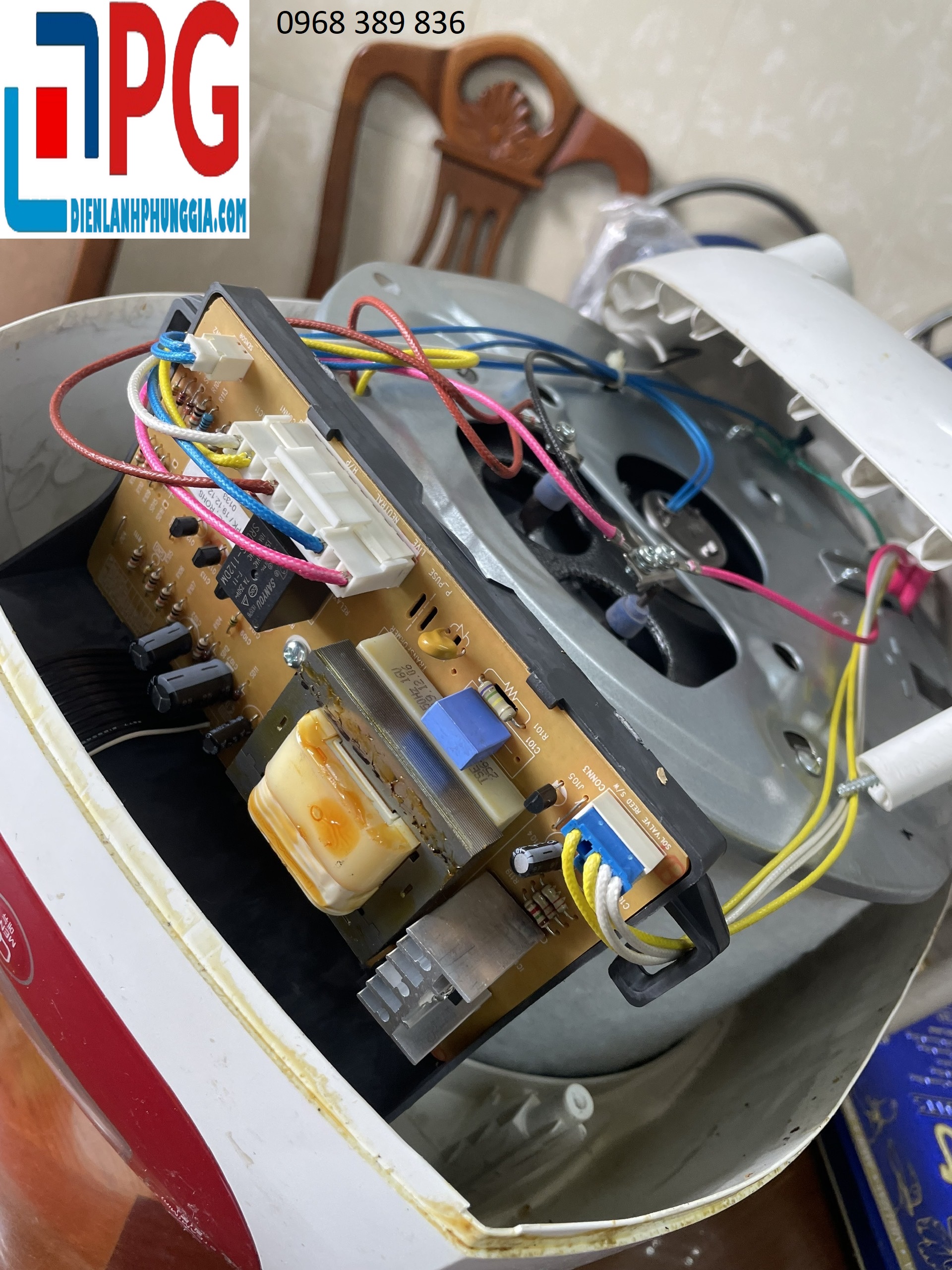 Sửa Nồi Cơm Điện Tại KĐT Royal City