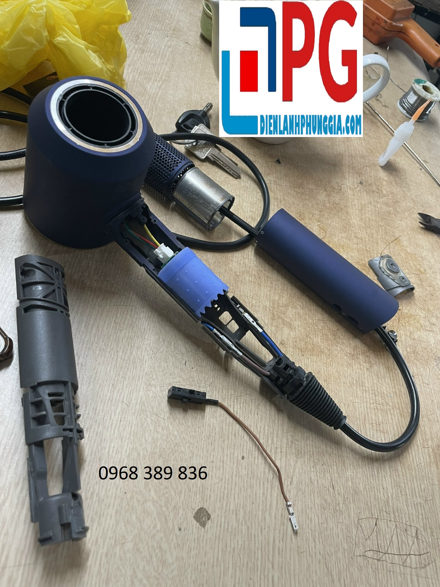 Trung Tâm Sửa Máy Sấy Tóc Dyson Tại Mộ Lao Hà Đông