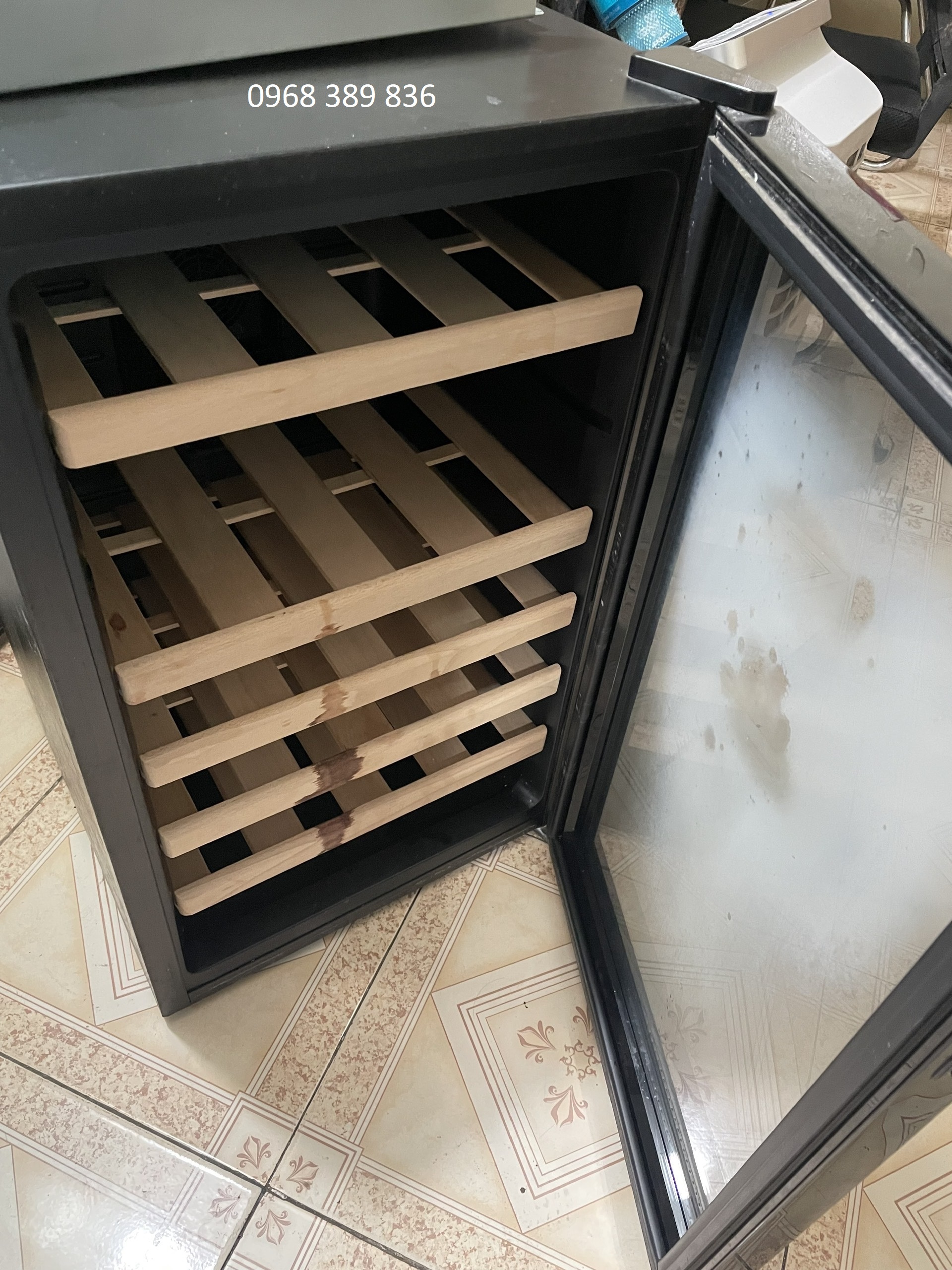 Sửa Tủ Cigar Tại KĐT Royal City