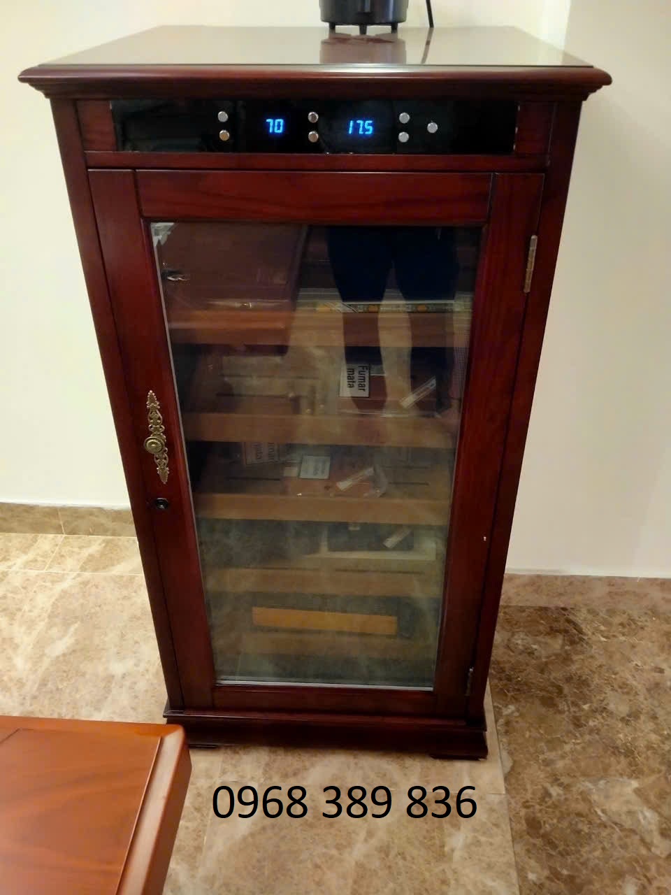 Sửa Tủ Cigar Tại Mễ Trì