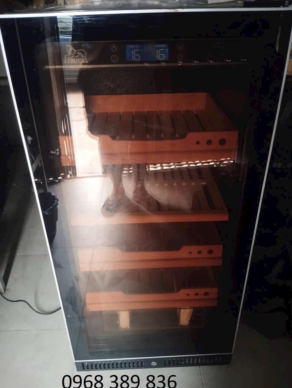Dịch Vụ Sửa Tủ Cigar Tại KĐT Park City
