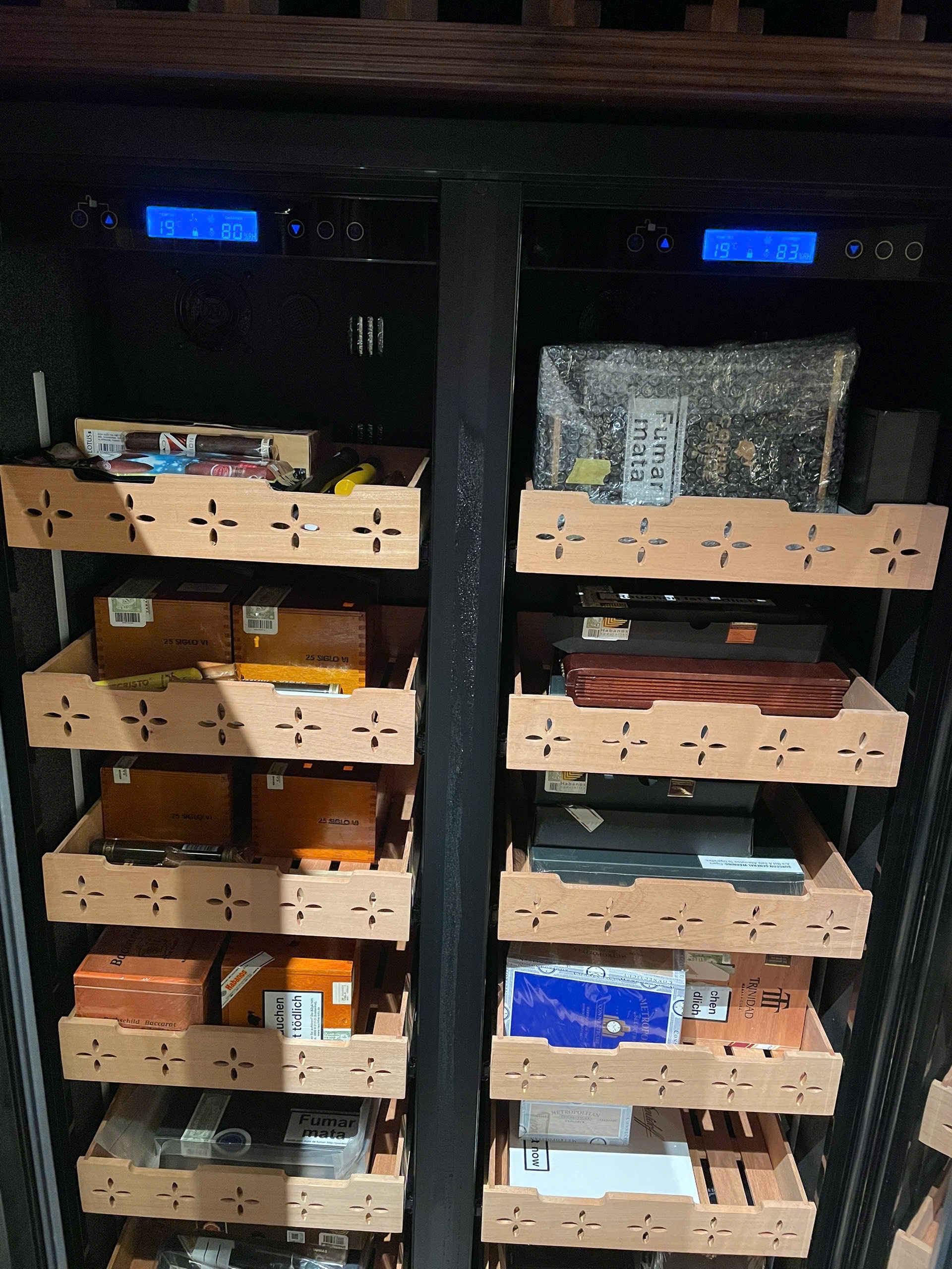 Sửa tủ cigar tại KĐT Thanh Hà Hà Đông
